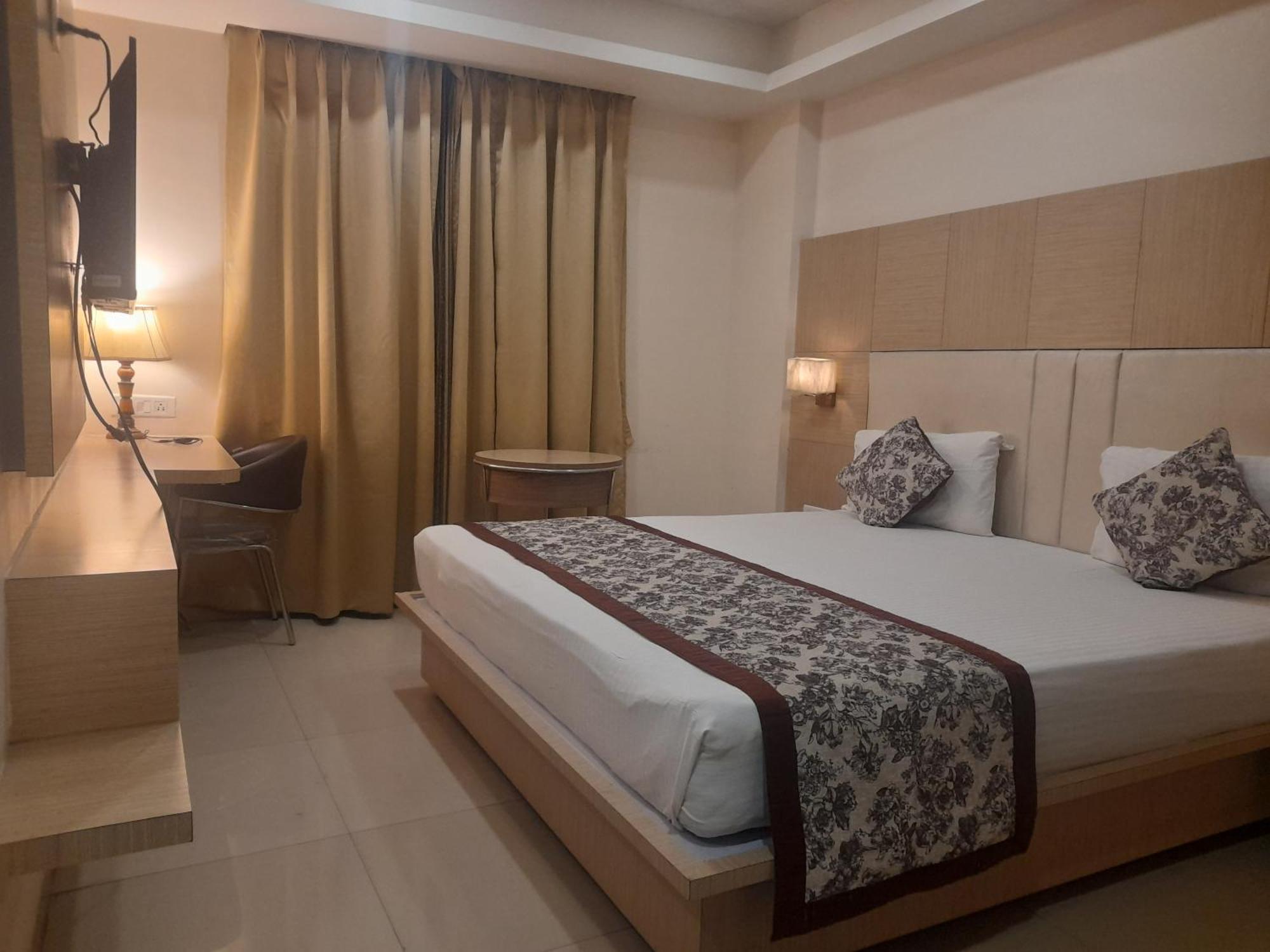 Variety Inn Patna  Esterno foto