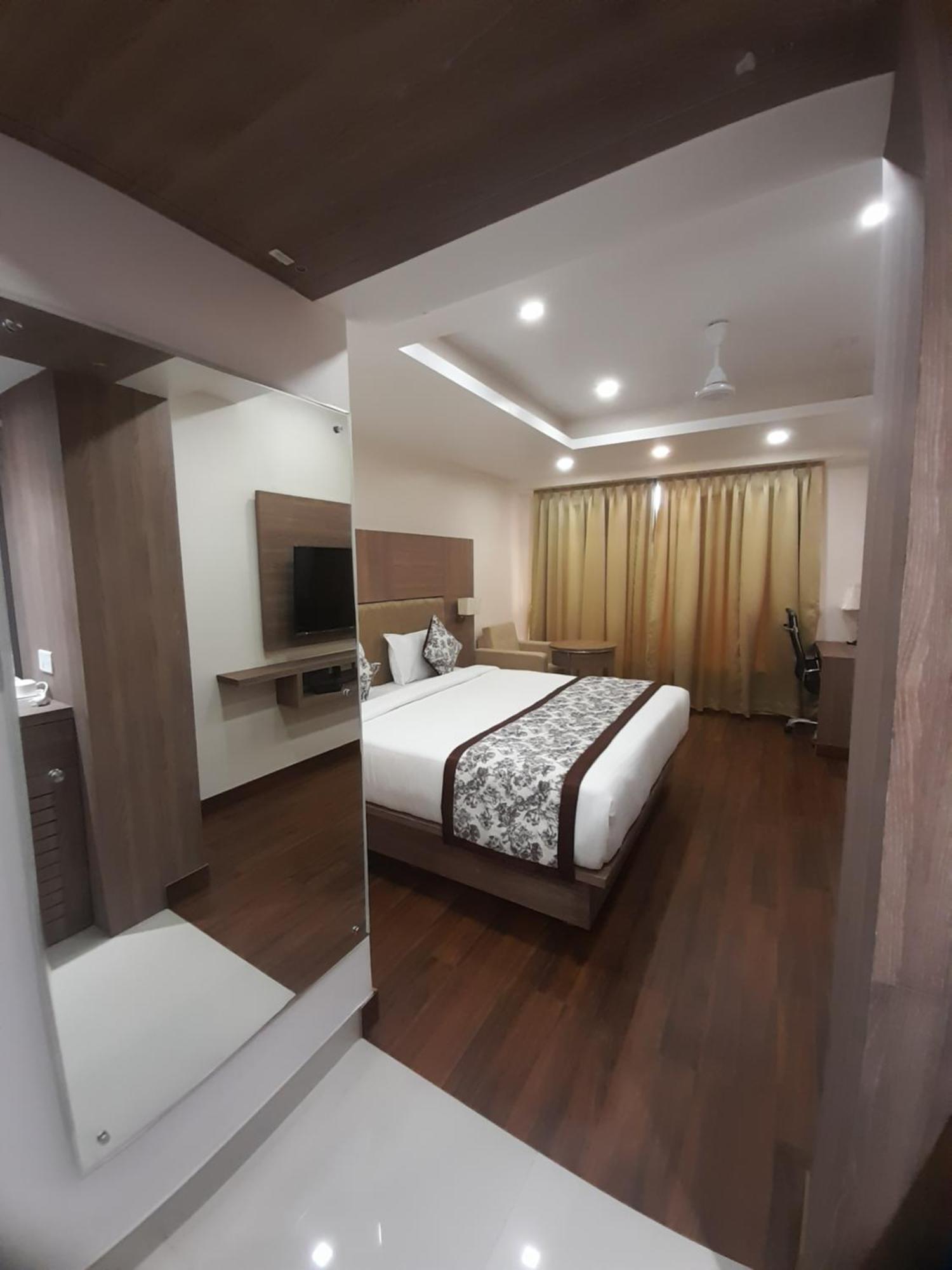 Variety Inn Patna  Esterno foto
