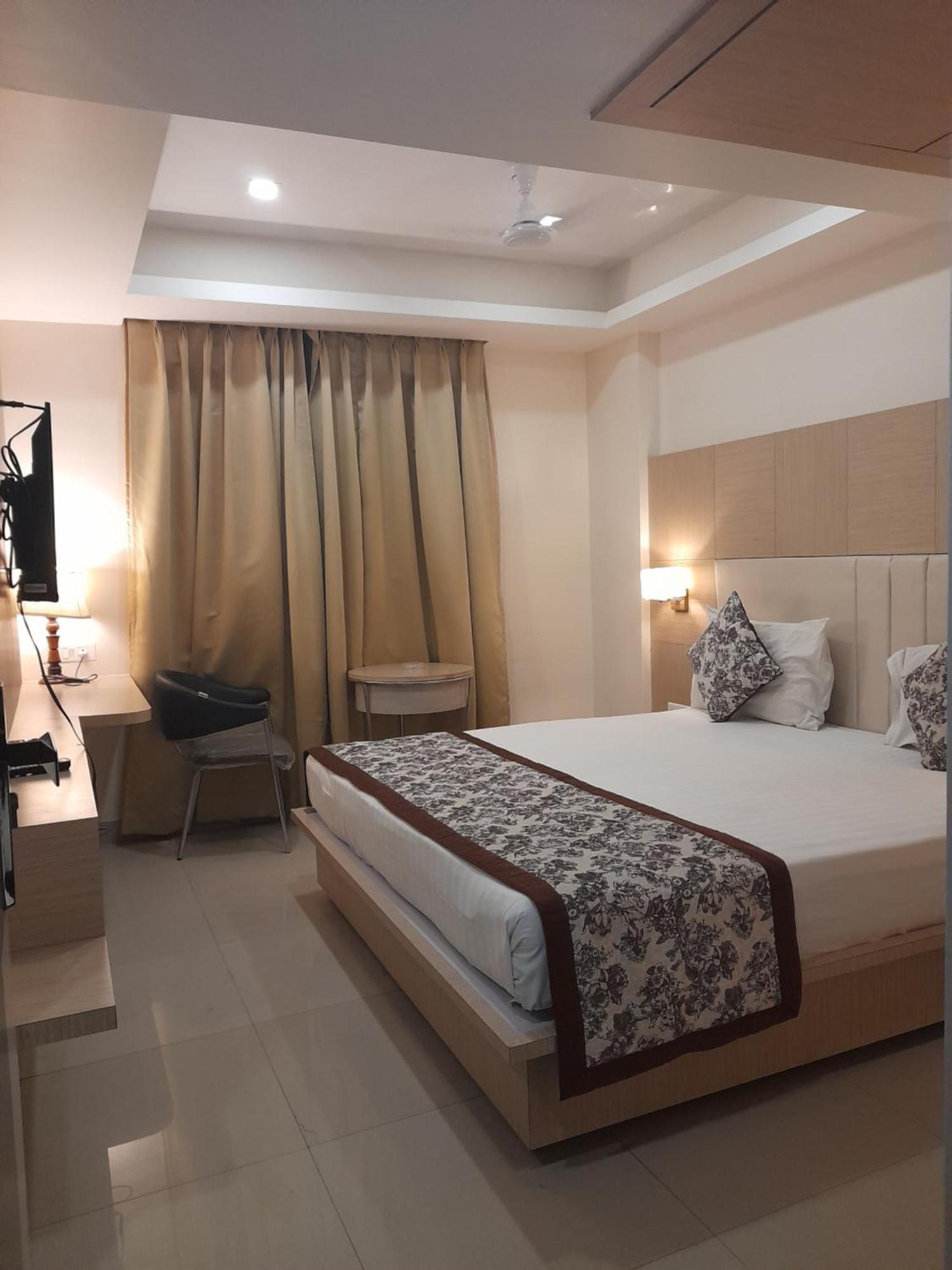 Variety Inn Patna  Esterno foto